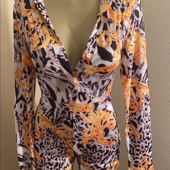 Clothing - Picture 3 of 16